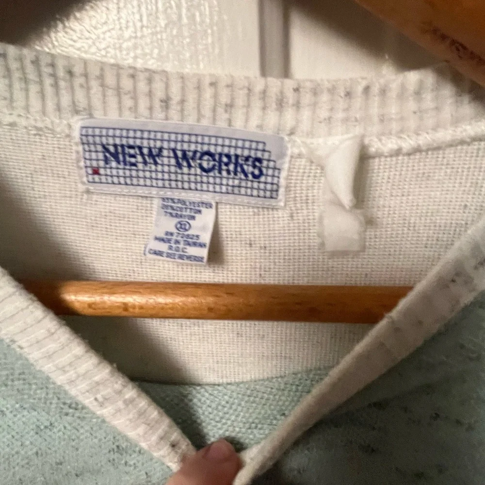 NEW WORKS VINTAGE RETRO 80s Colorblock Tee - Picture 2 of 5